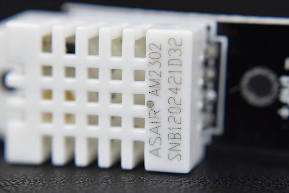 DHT22_sensor_cap_zoom